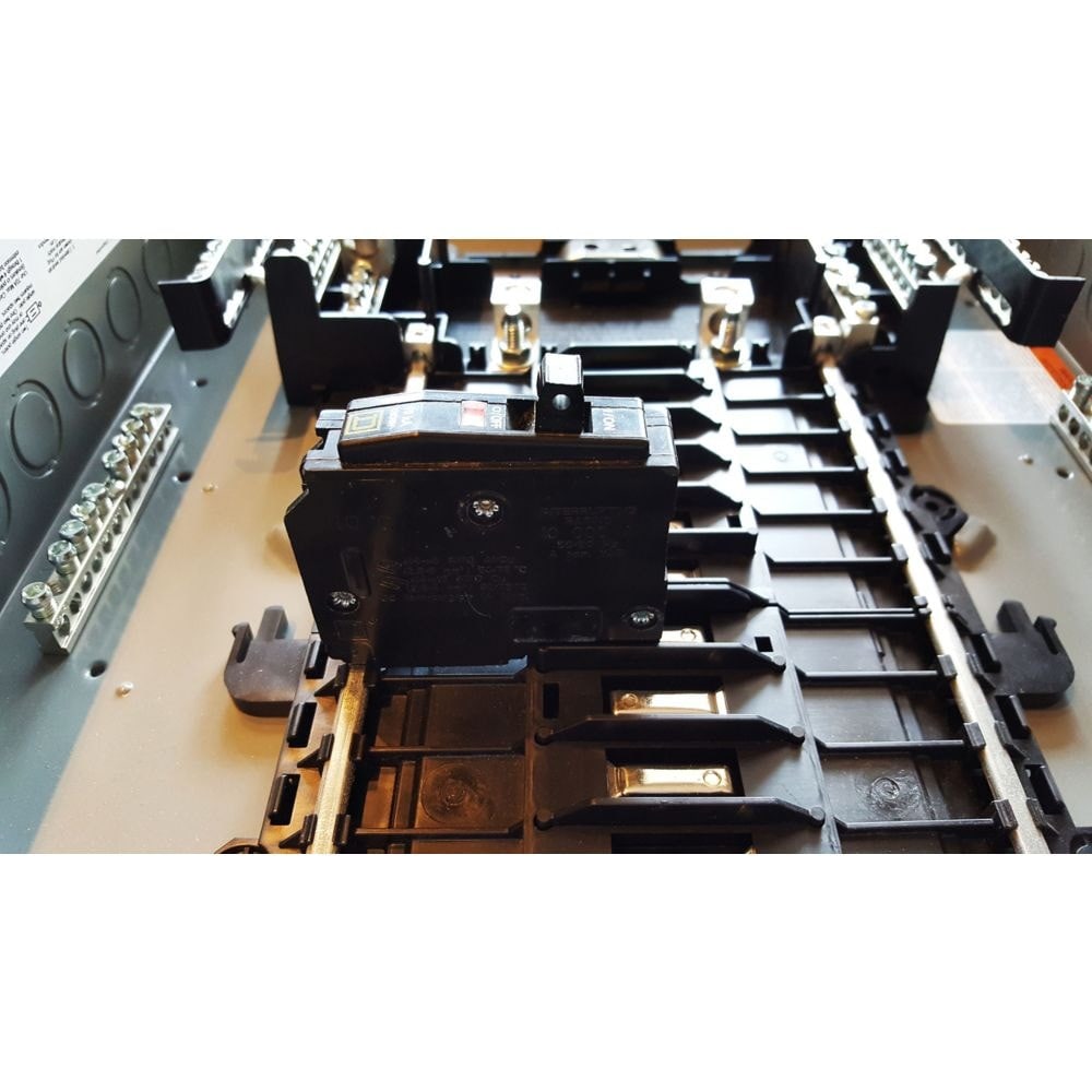 15 AMP 3/4 inch Single Pole 120V QO Plug-On Circuit Breaker