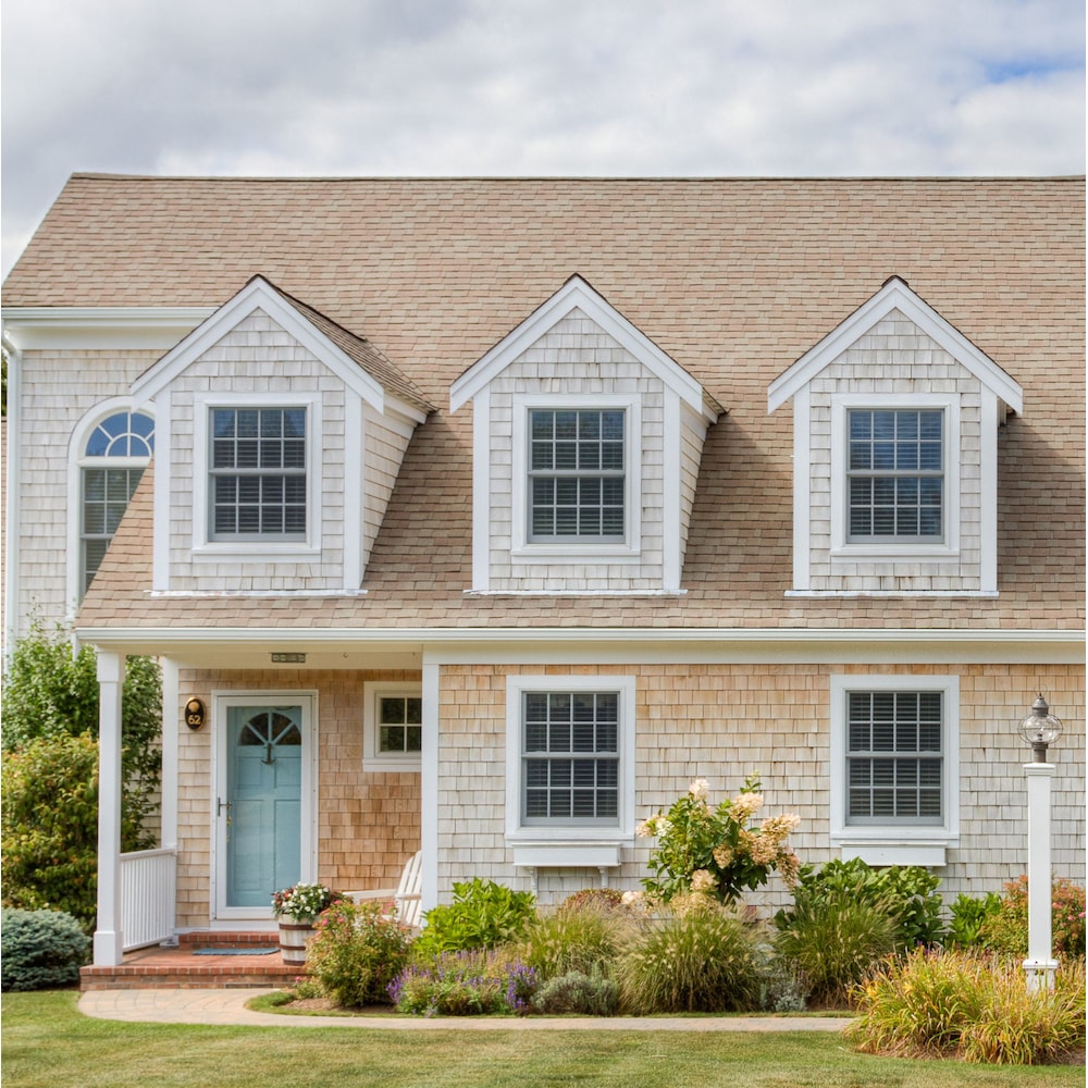 Moulure à brique blanche de 1 1/4 po x 2 po x 10 pi