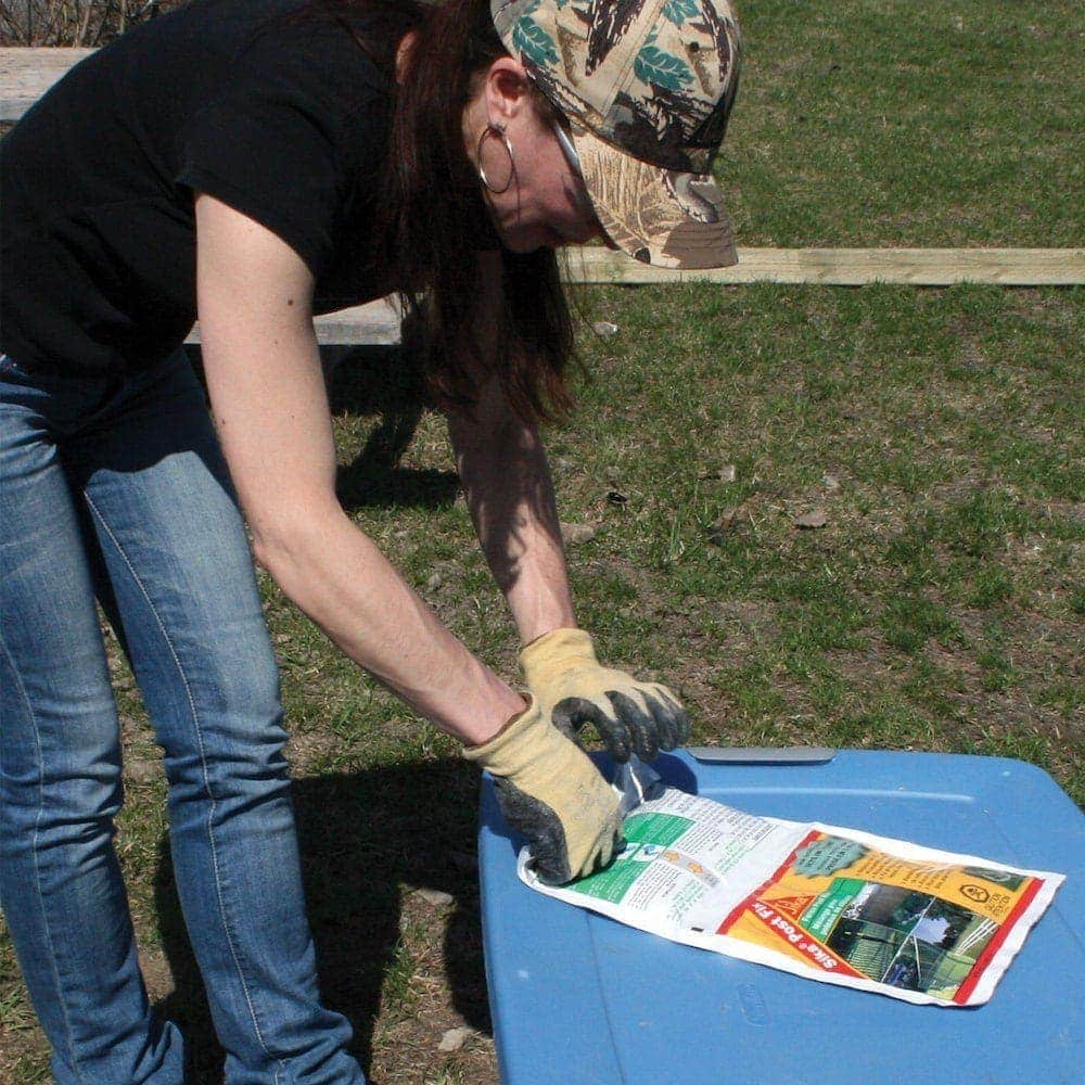 Sika Post Fix, 976 mL, Expanding Foam Ideal for Fences and Gate Posts - Lightweight Two-part Pouch