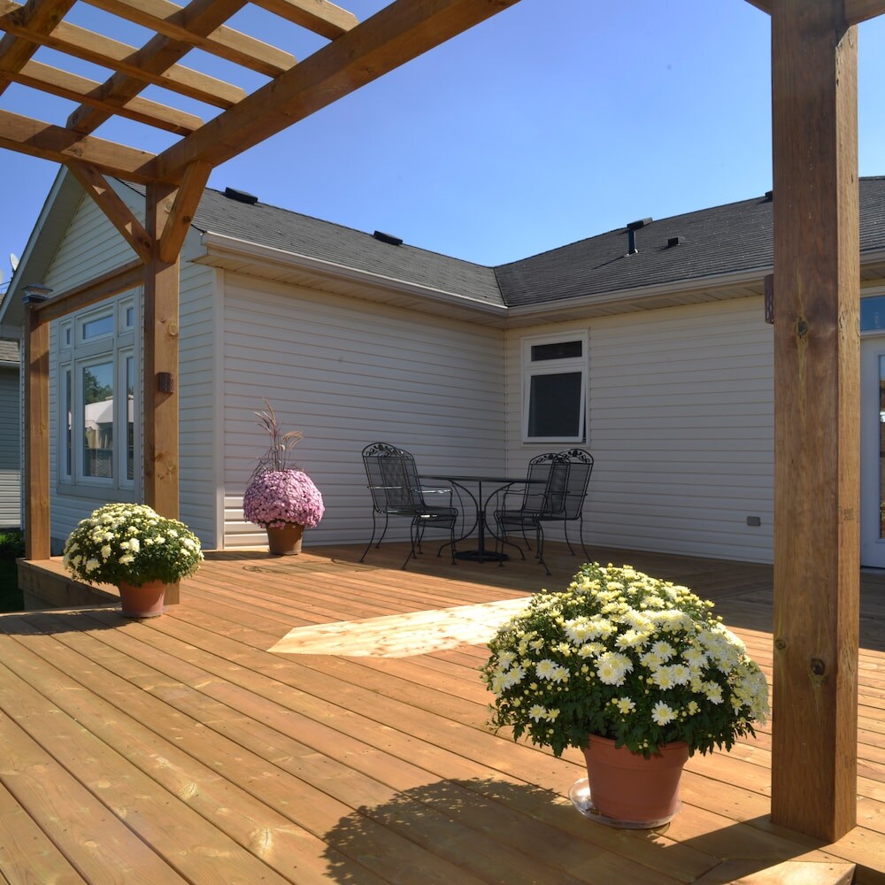 5/4 x 6 x 16' Pressure Treated Wood Decking (Above Ground Use Only)