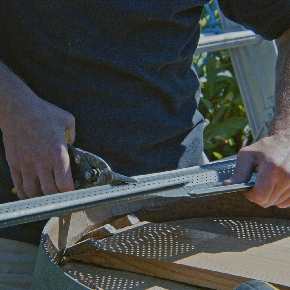 4 ft. L x 5-inch W Heavy-Duty Aluminum Gutter (Eavestrough) Guard (5-Pack)