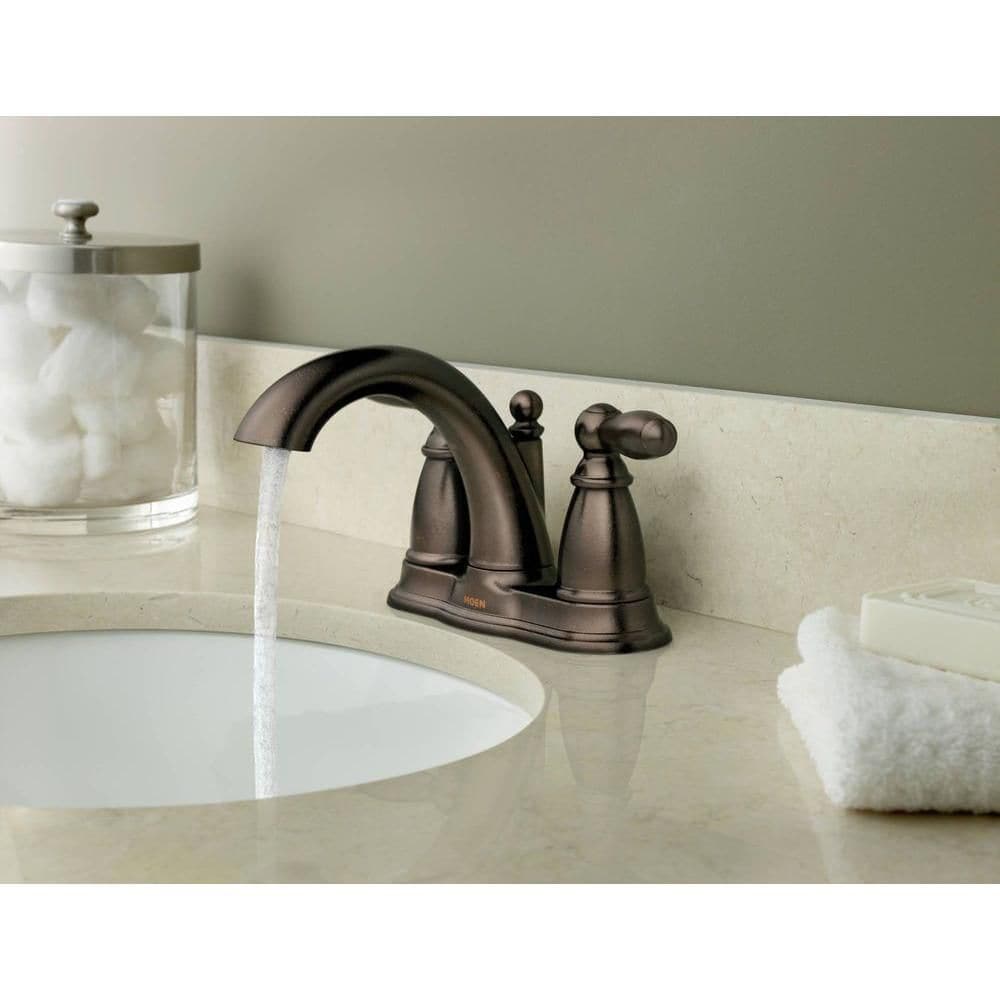 Robinet de lavabo de salle de bain à 2 poignées Brantford de 4 pouces en bronze huilé (drain et valve inclus)