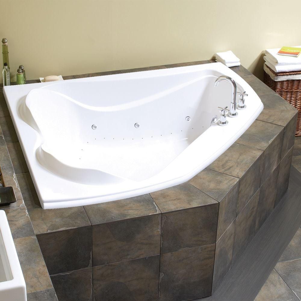 Baignoire d'angle en acrylique Cocoon 60L x 54W x 21H, drain central, en blanc avec profondeur de trempage de 15 pouces avec bain à remous Hydrosens et Aerosens