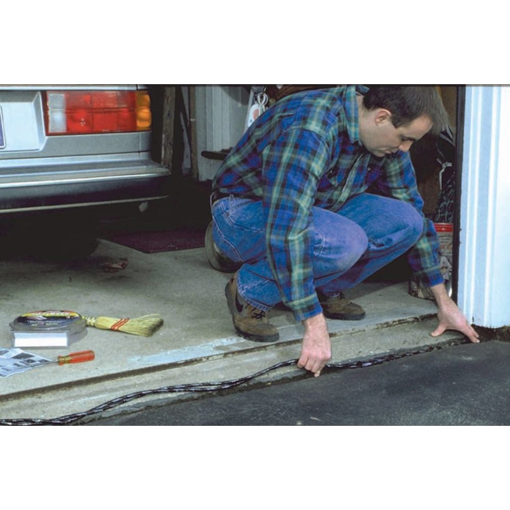 Remplissage permanent de joints et de fissures, noir moyen, 30 pieds