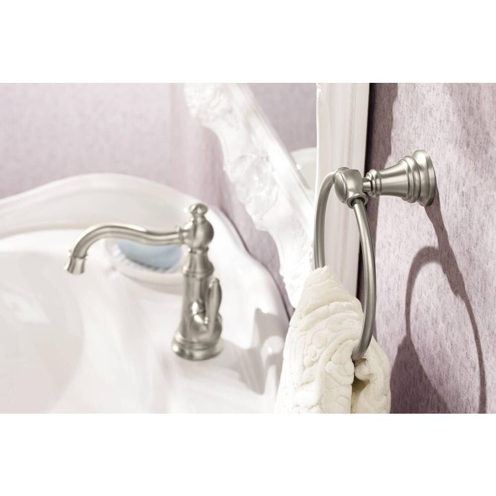 Robinet de lavabo de salle de bain à poignée unique Weymouth en chrome (vidange et valve incluses)