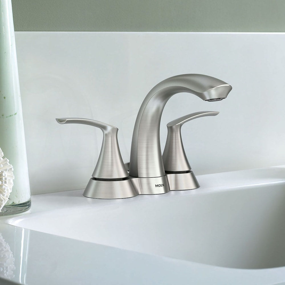 Robinet de lavabo de salle de bain central Darcy à 2 poignées de 4 pouces en nickel brossé résistant aux taches (drain et valve inclus)