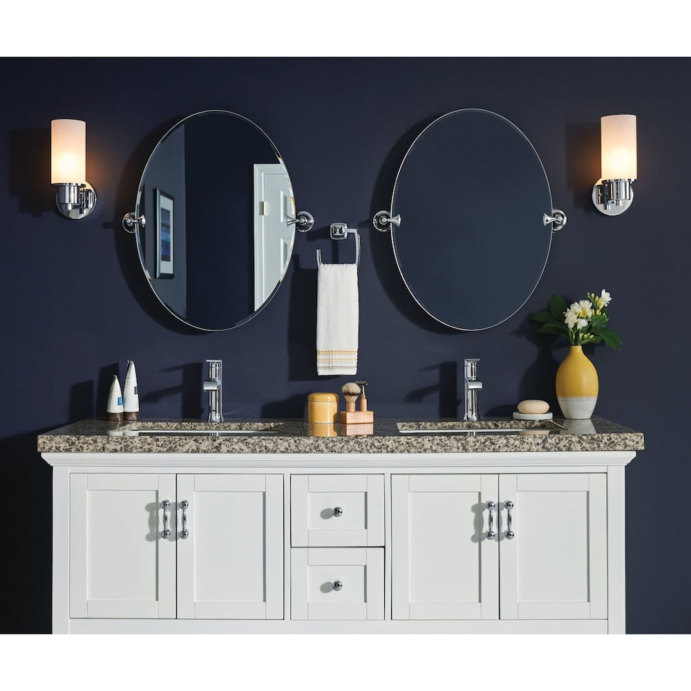 Genta Single Handle 4-inch Centerset/Single Hole Bathroom Sink Faucet/Tap with Deck Plate in Chrome (Drain and Valve Included)