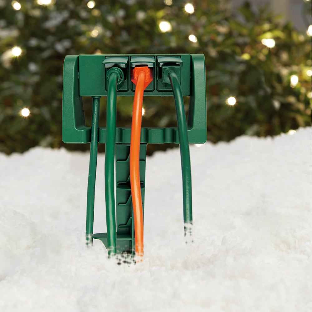 15 ft. Cord 3-Outlet 14-Gauge Medium Duty 15 Amps Outdoor Power Stake, Green