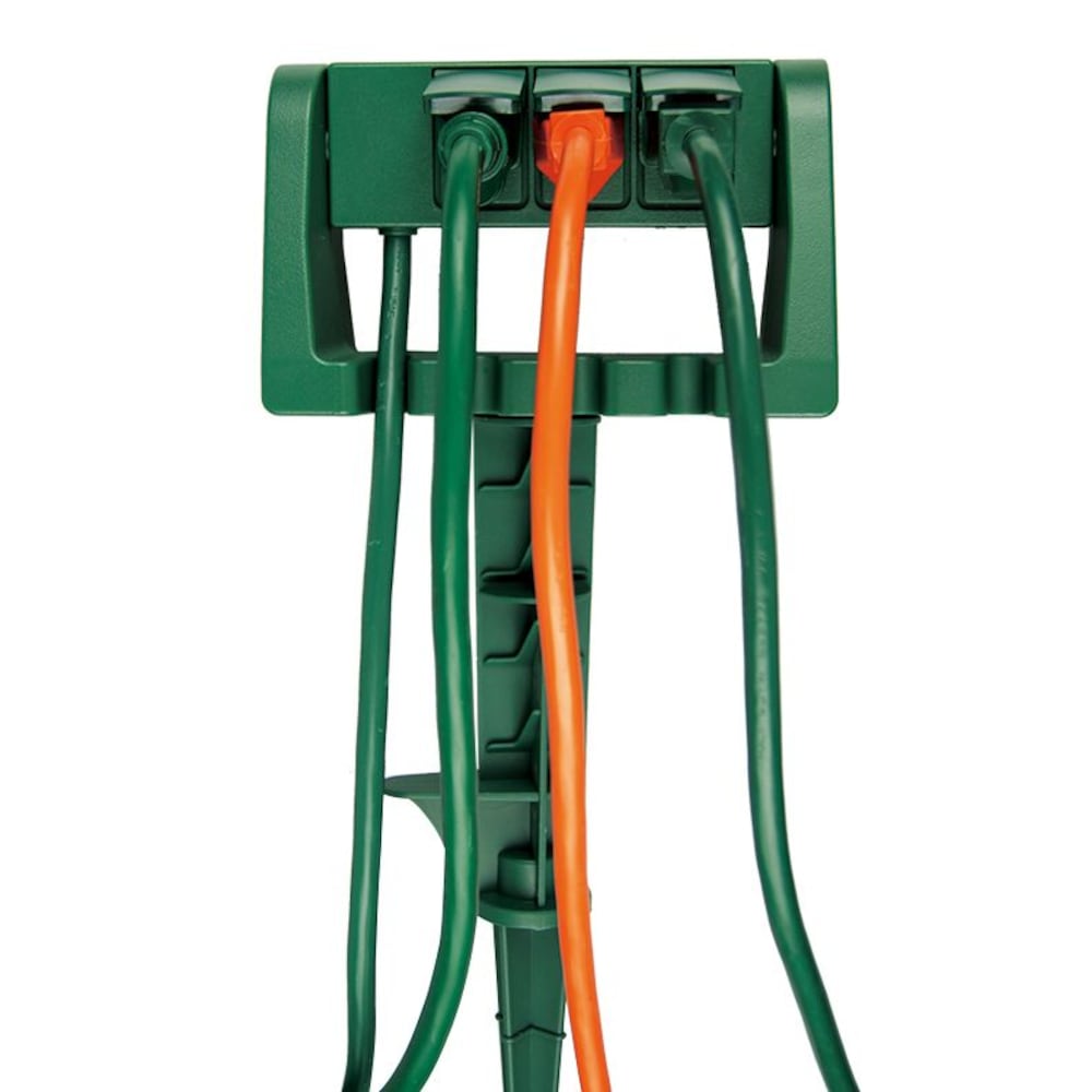 15 ft. Cord 3-Outlet 14-Gauge Medium Duty 15 Amps Outdoor Power Stake, Green