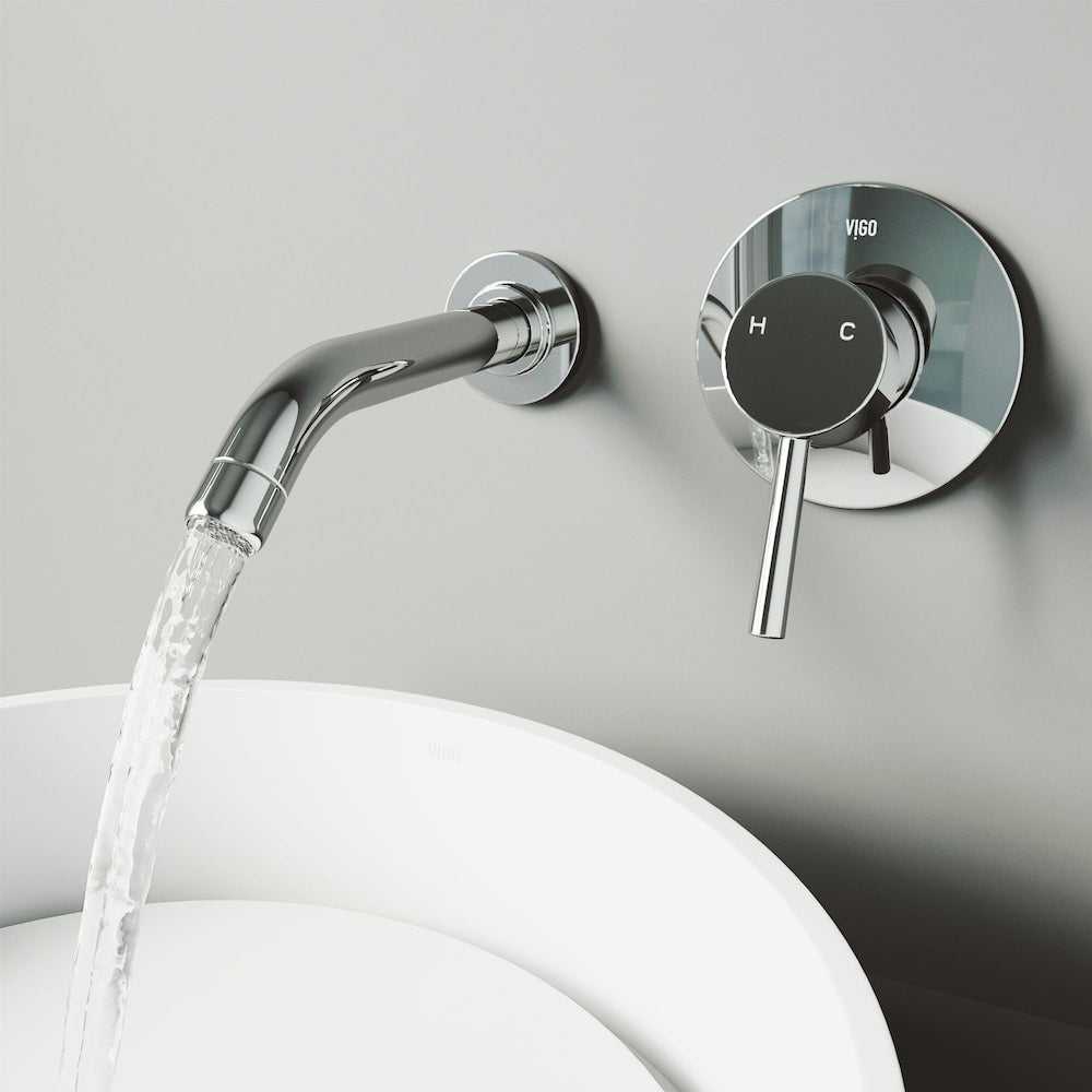 Robinet de salle de bain mural à poignée unique Olus en chrome
