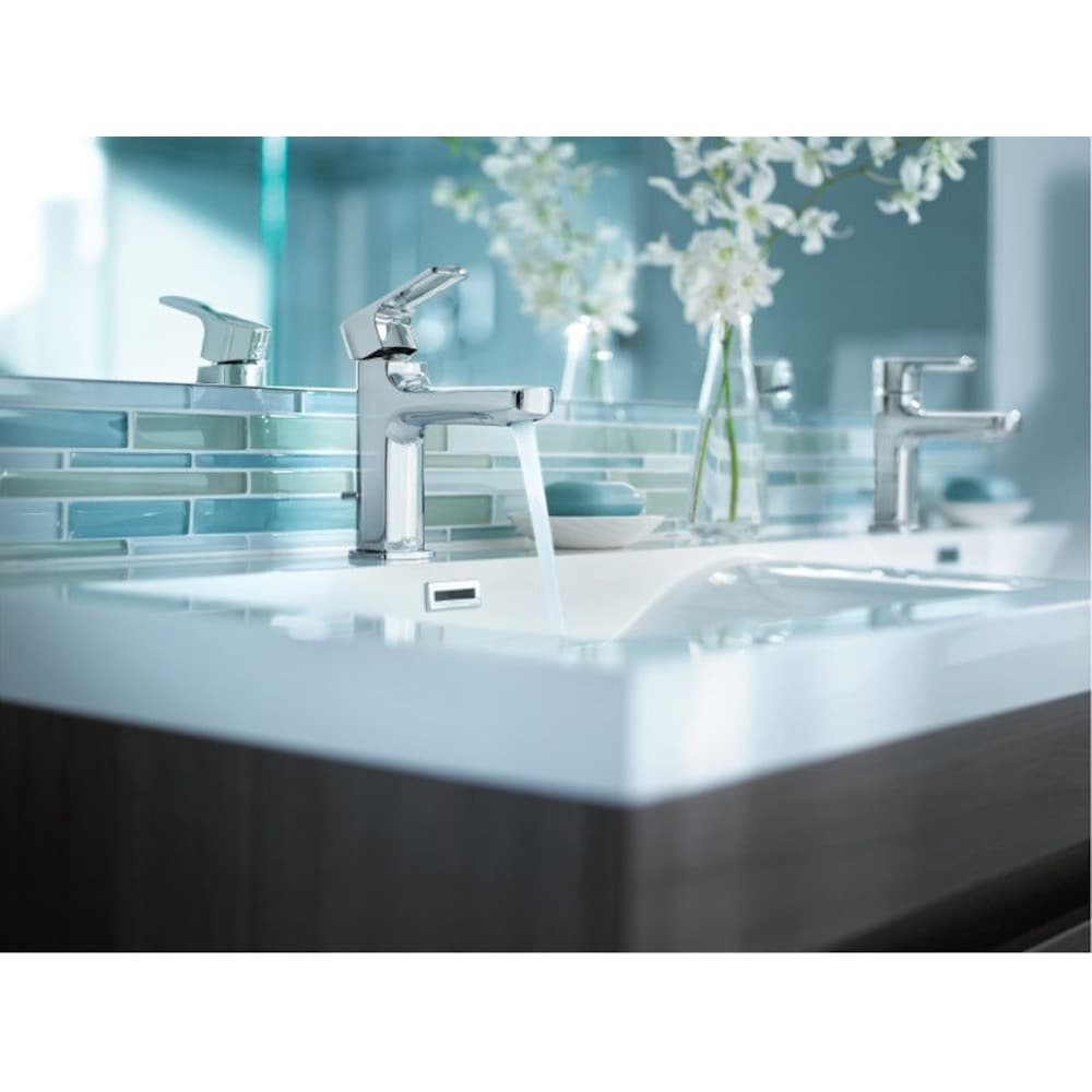 Robinet de lavabo de salle de bain à poignée unique Rizon en chrome (vidange et valve incluses)