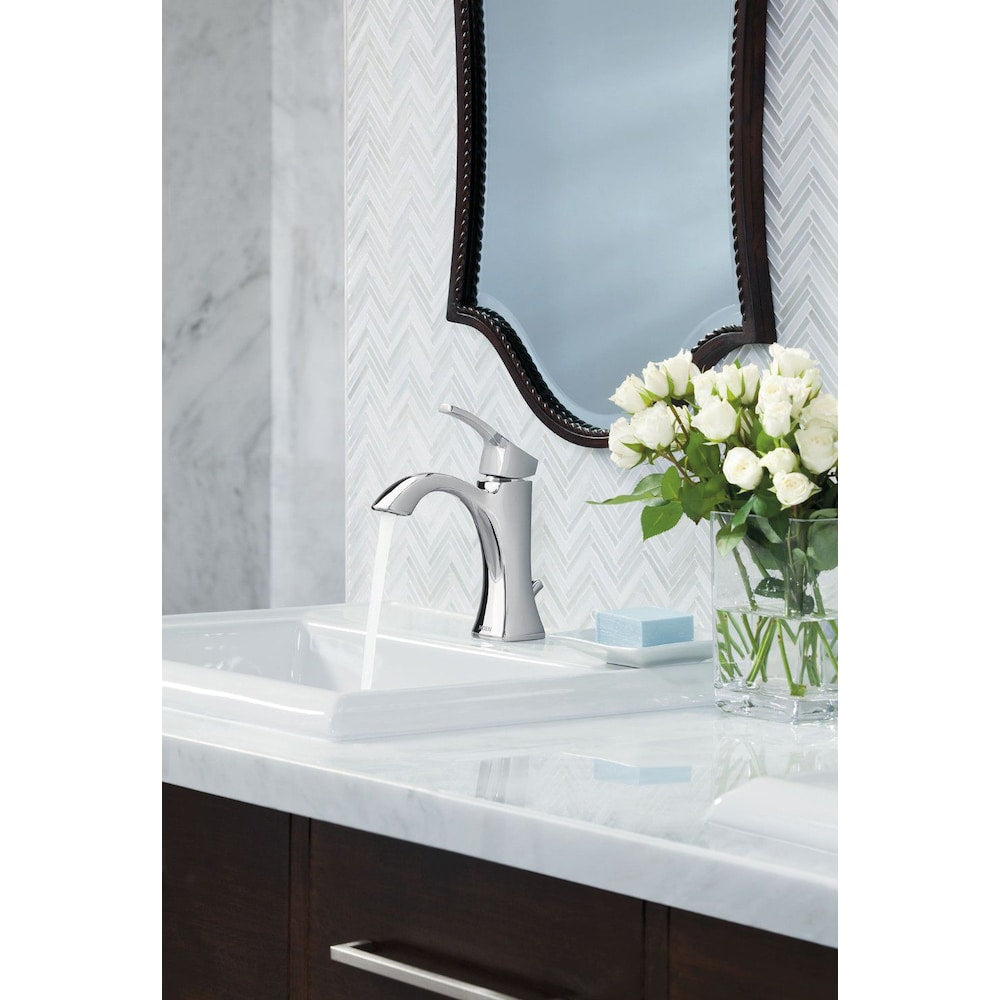 Robinet de lavabo de salle de bain Voss à poignée unique de 4 pouces avec plaque de pont en chrome (vidange et valve incluses)