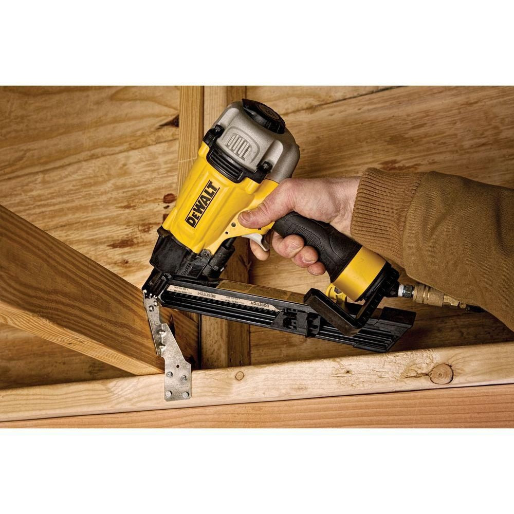 1 1/2-inch 35 Degree Pneumatic Metal Connector Nailer