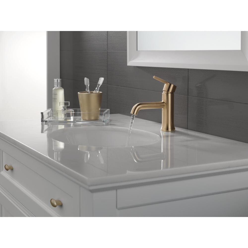 Trinsic Single Hole Single Handle Lever Bathroom Sink Faucet Deck Mount Standard Flow Metal Pop-Up in Gold