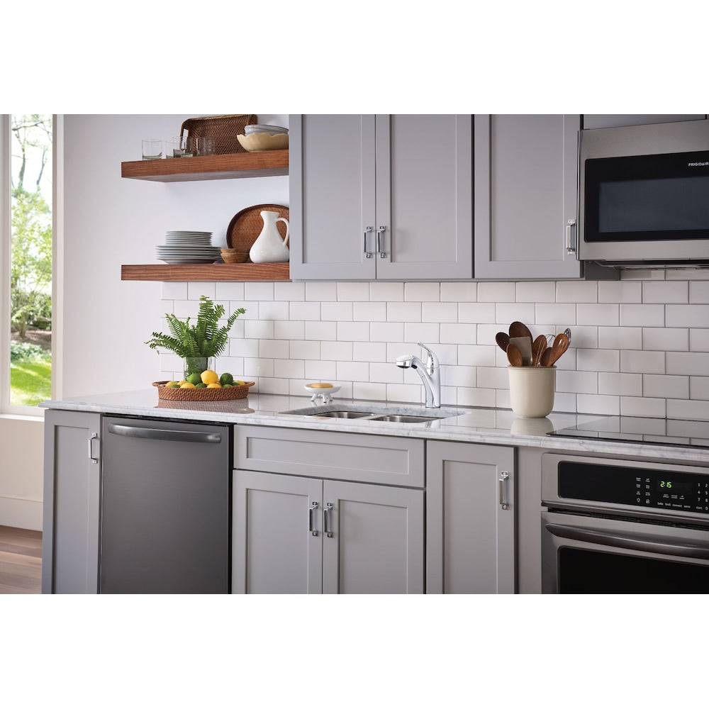 Robinet de cuisine à poignée unique et pulvérisateur extractible Brecklyn avec Power Clean en chrome