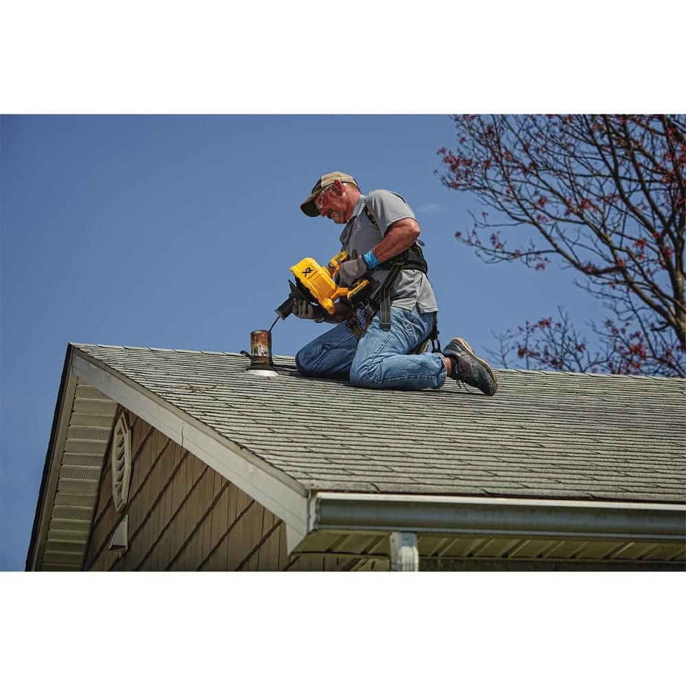 20V MAX XR Lithium-Ion Cordless Brushless Drain Snake with 2Ah Battery, Charger and Kit Box