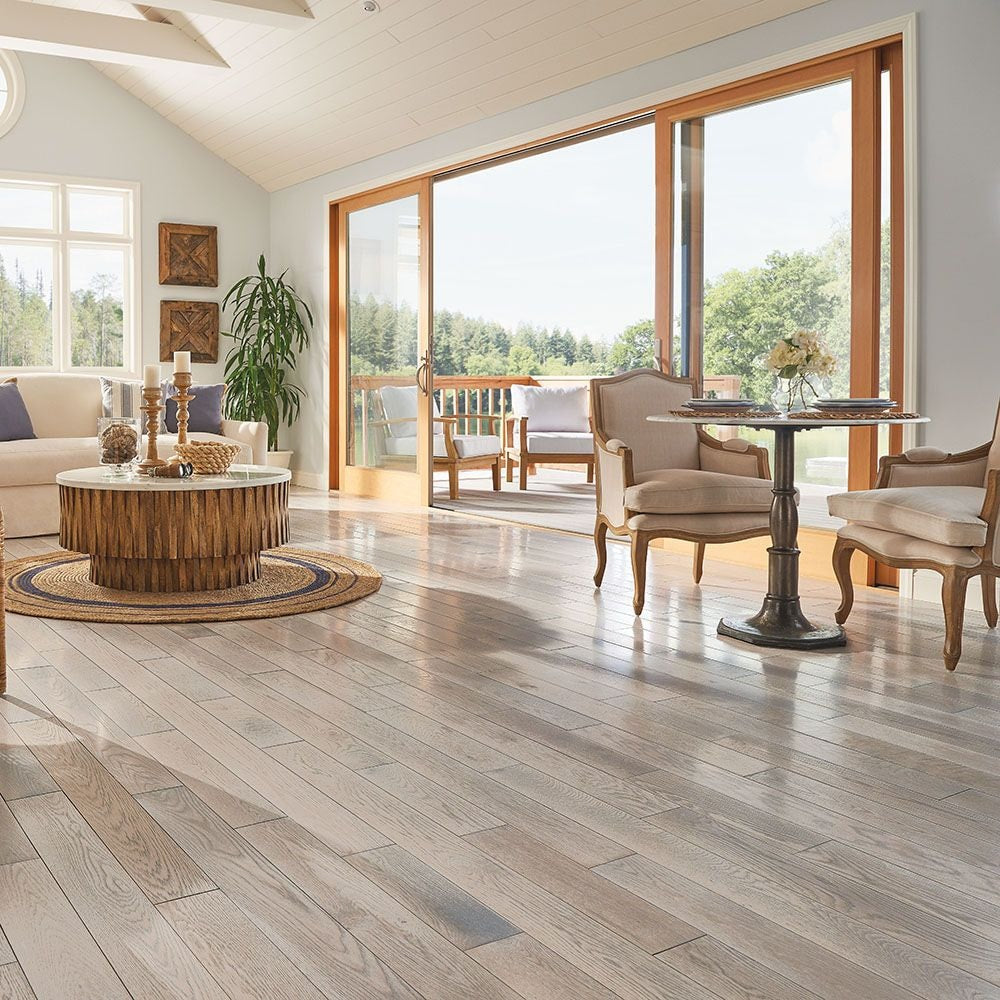 Plancher, bois franc massif, 3/4 po d'épaisseur x 5 po de largeur x longueur variable, Chêne Endless Summer (23,5 pi²/boîte)