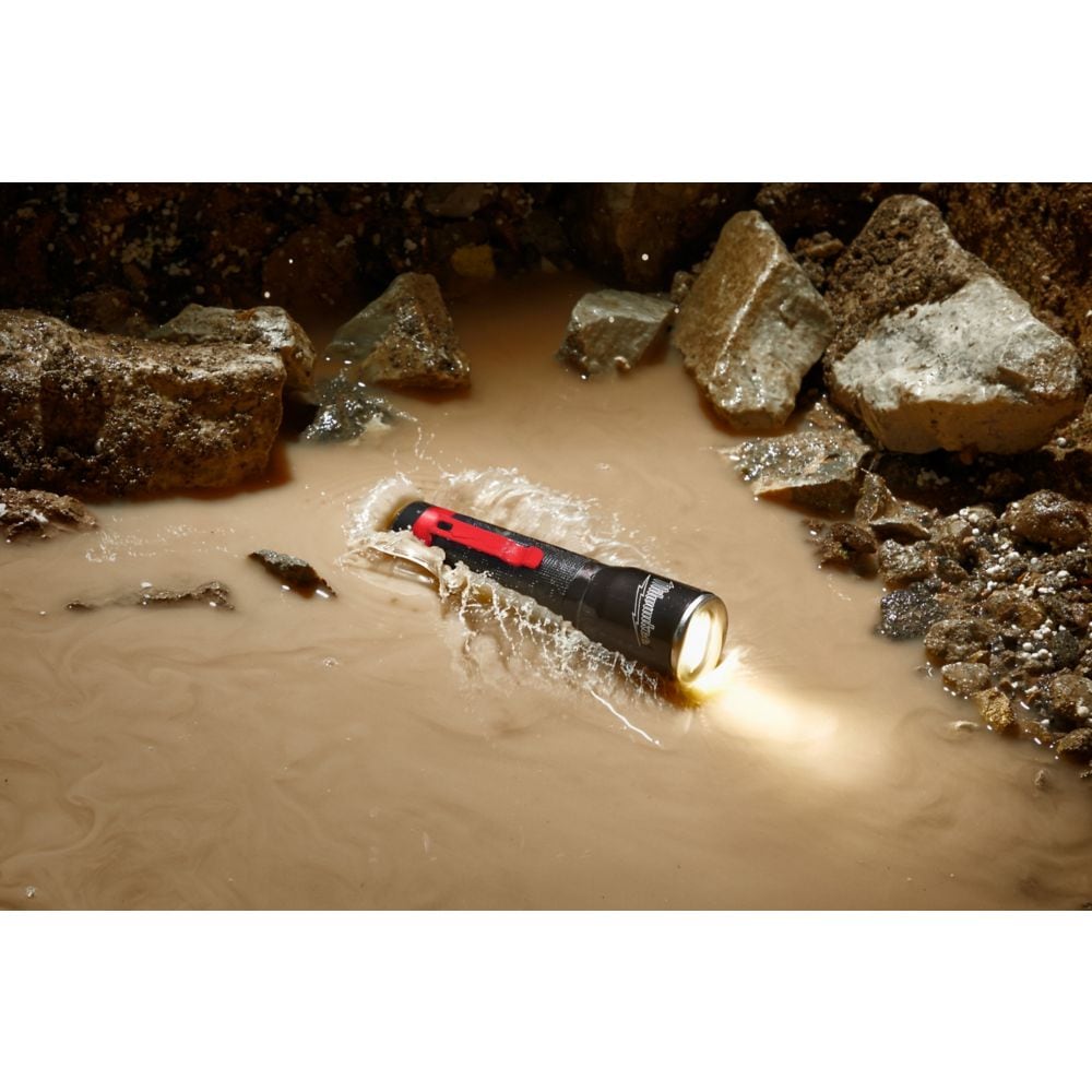 325-Lumen LED Aluminum Flashlight