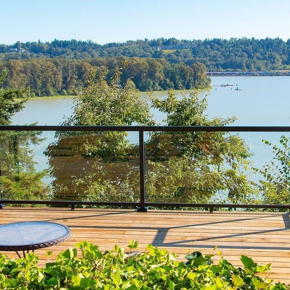 Ensemble de poteaux intermédiaires pour garde-corps de terrasse en aluminium de 42 pouces de hauteur en noir mat