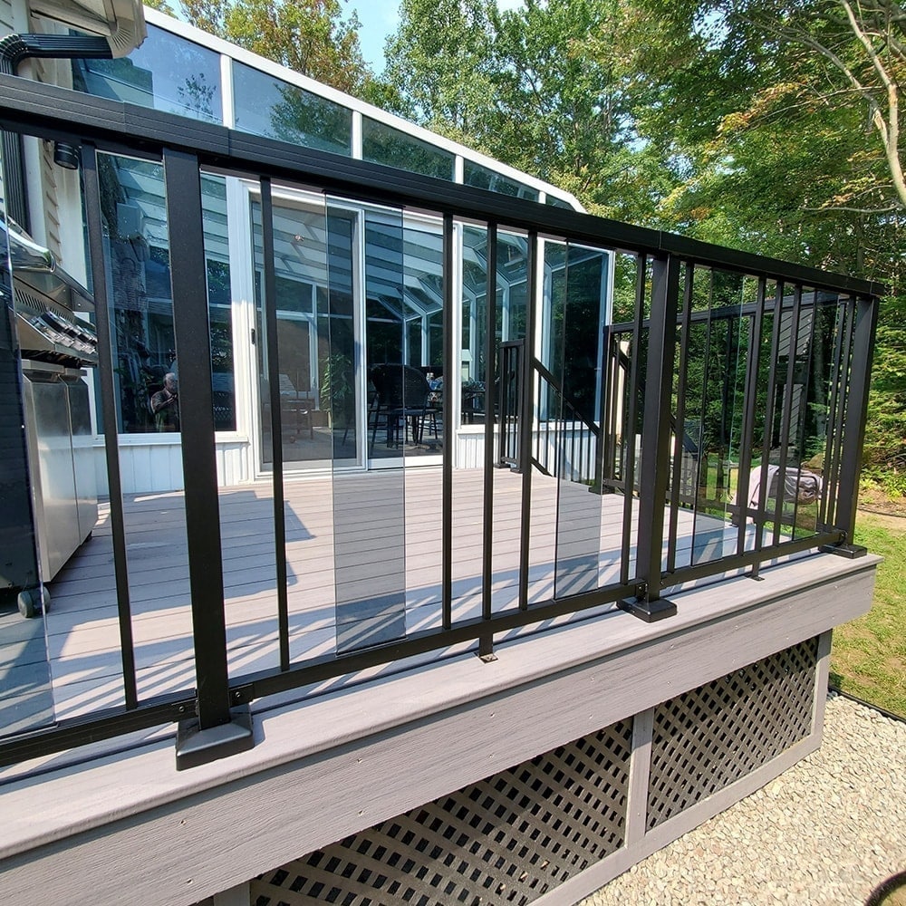 Ensemble de poteaux intermédiaires pour garde-corps de terrasse en aluminium de 42 pouces de hauteur en noir mat