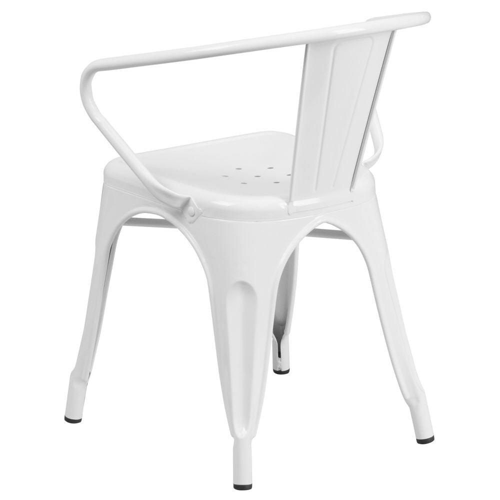 Chaise en métal blanc avec accoudoirs