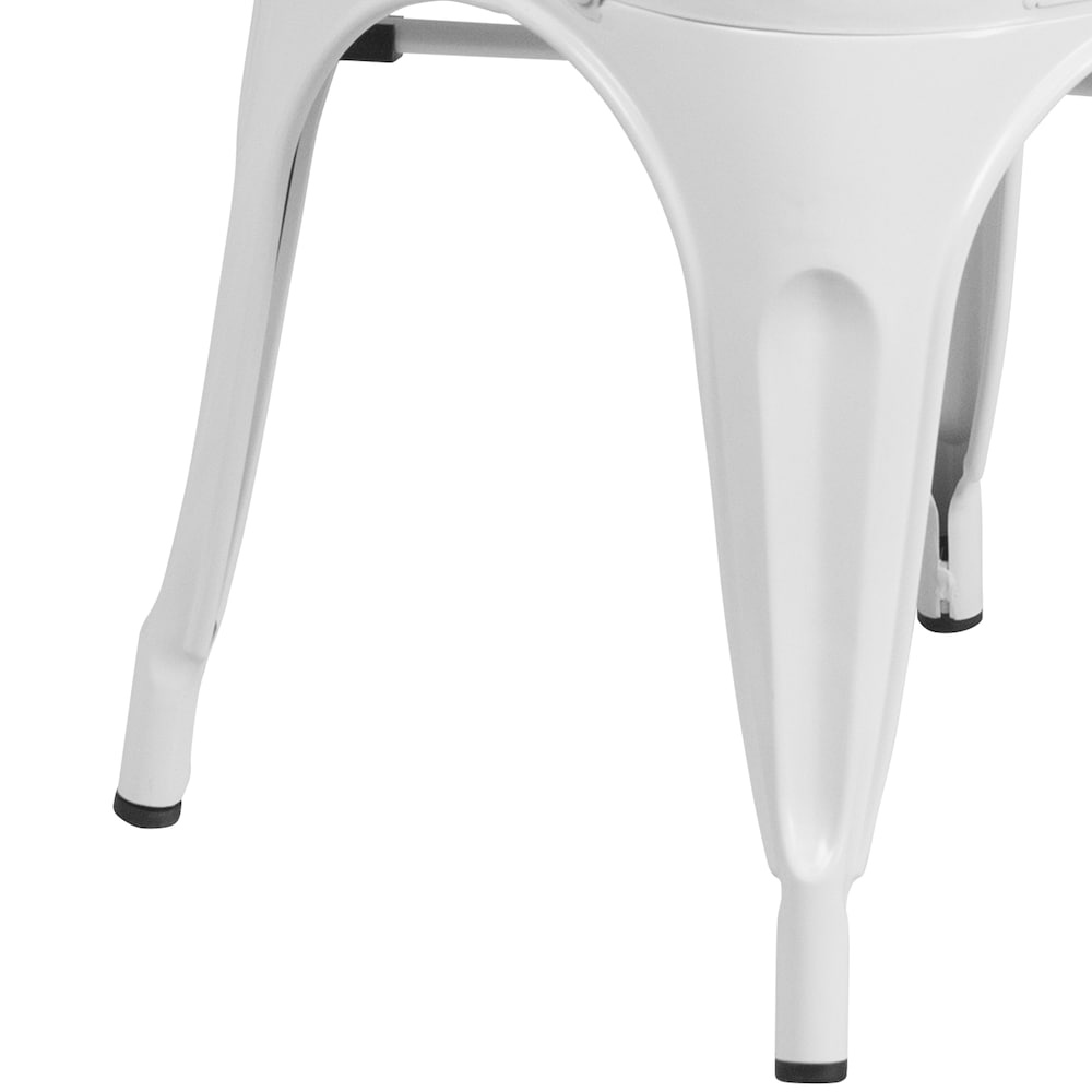 Chaise en métal blanc