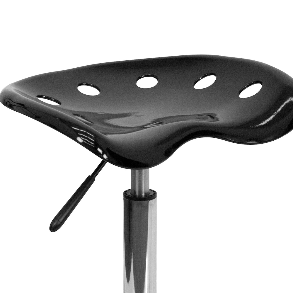 Siège de tracteur noir vibrant et tabouret chromé