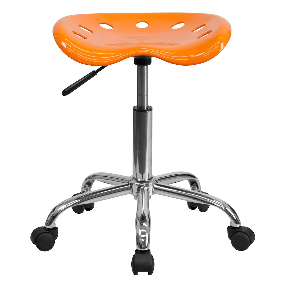 Siège de tracteur orange vif et tabouret chromé