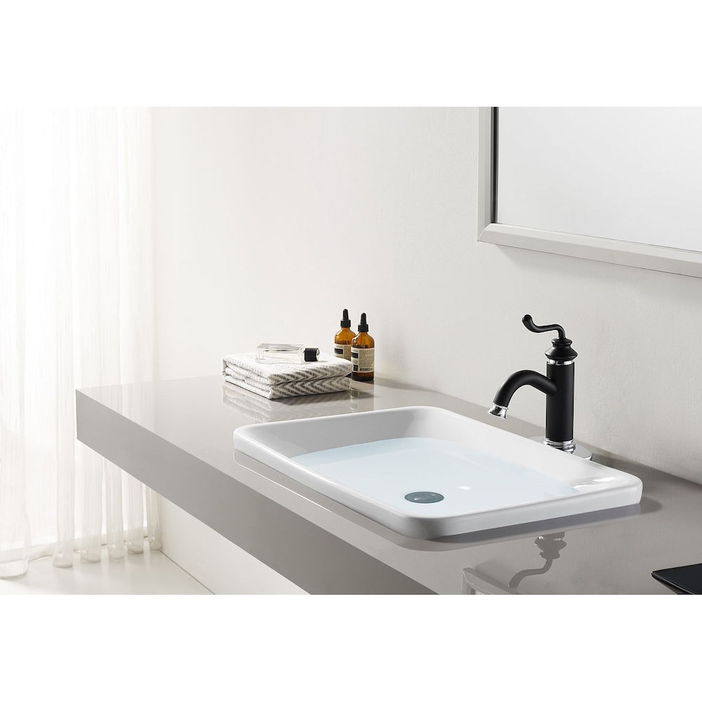 Robinet de salle de bain moderne à poignée unique et trou unique en noir mat et chrome