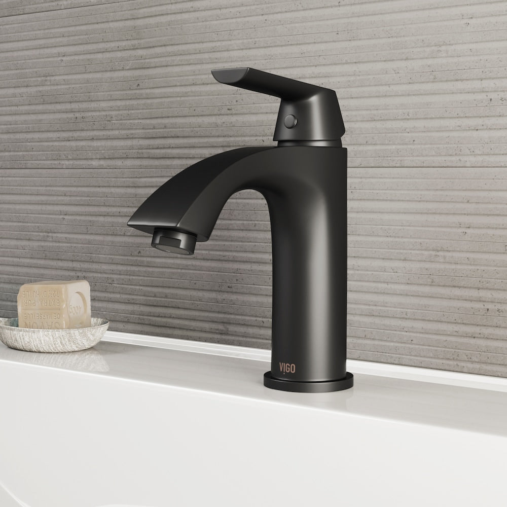 Robinet de salle de bain à poignée unique et trou unique Penela en noir mat