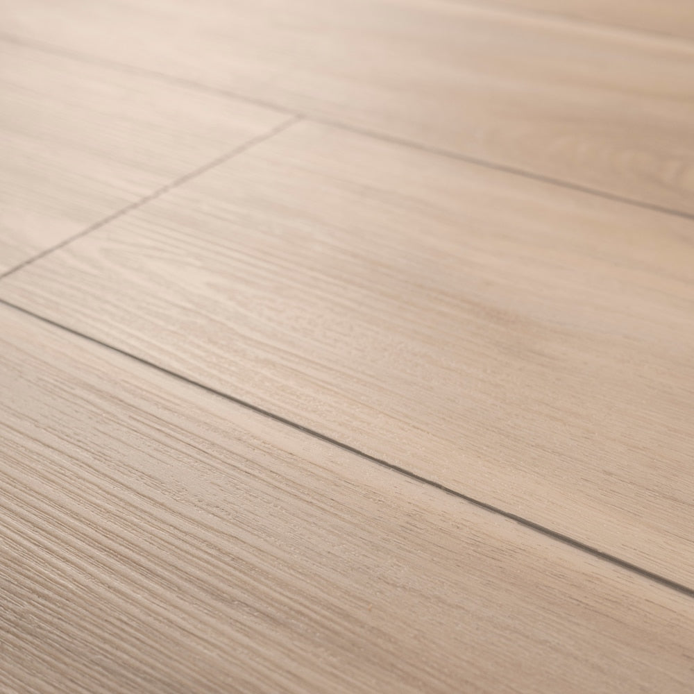 Wickford Oak 6 MIL x 7-inch W x 42-inch L Waterproof Luxury Vinyl Plank Flooring (24.90 sq. ft. / case)