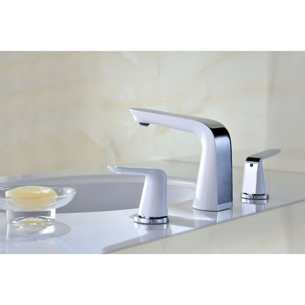 Pendant Series 8-inch Widespread 2-Handle Low-Arc Bathroom Faucet in Polished Chrome