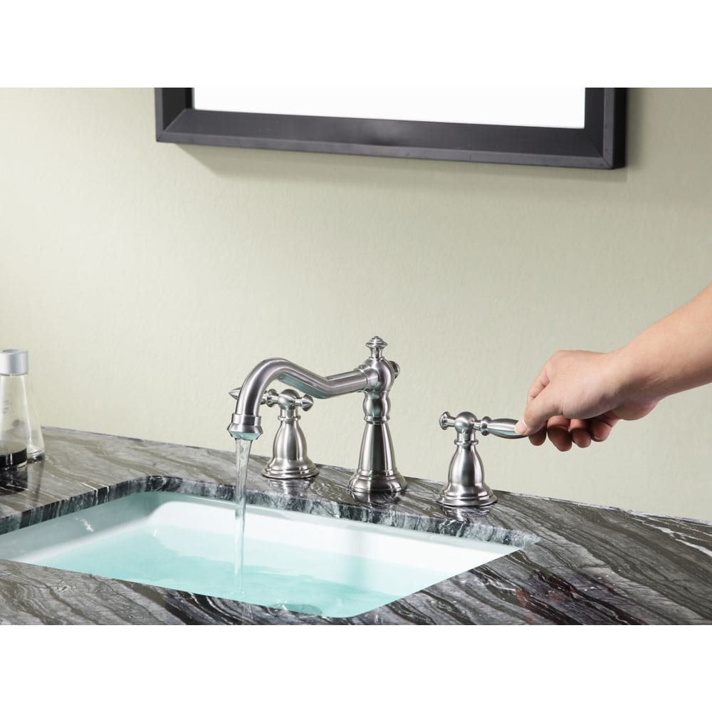 Robinet de lavabo de salle de bain à large entraxe de 8 pouces Patriarch en nickel brossé