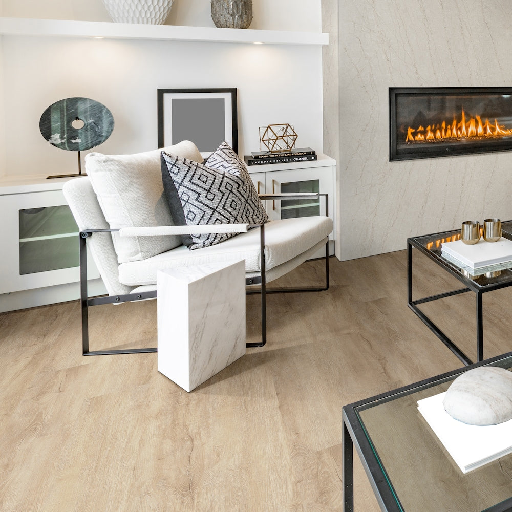 Woodland Urban Oak 7.13-inch x 48.03-inch Luxury Vinyl Plank Flooring (23.77 sq. ft. / case)