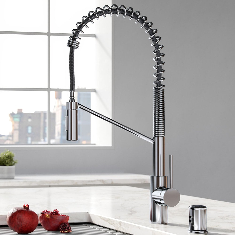 Robinet de cuisine commercial à poignée unique et pulvérisateur rétractable Oletto en chrome