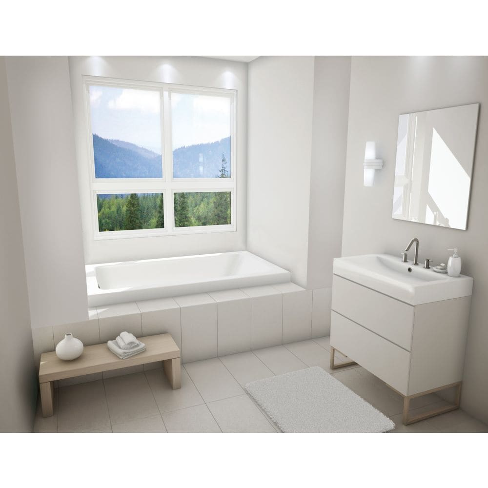 Baignoire rectangulaire en acrylique Skybox 72L x 36W x 23H, drain à gauche, en blanc avec bride de carrelage, profondeur de trempage de 15 pouces