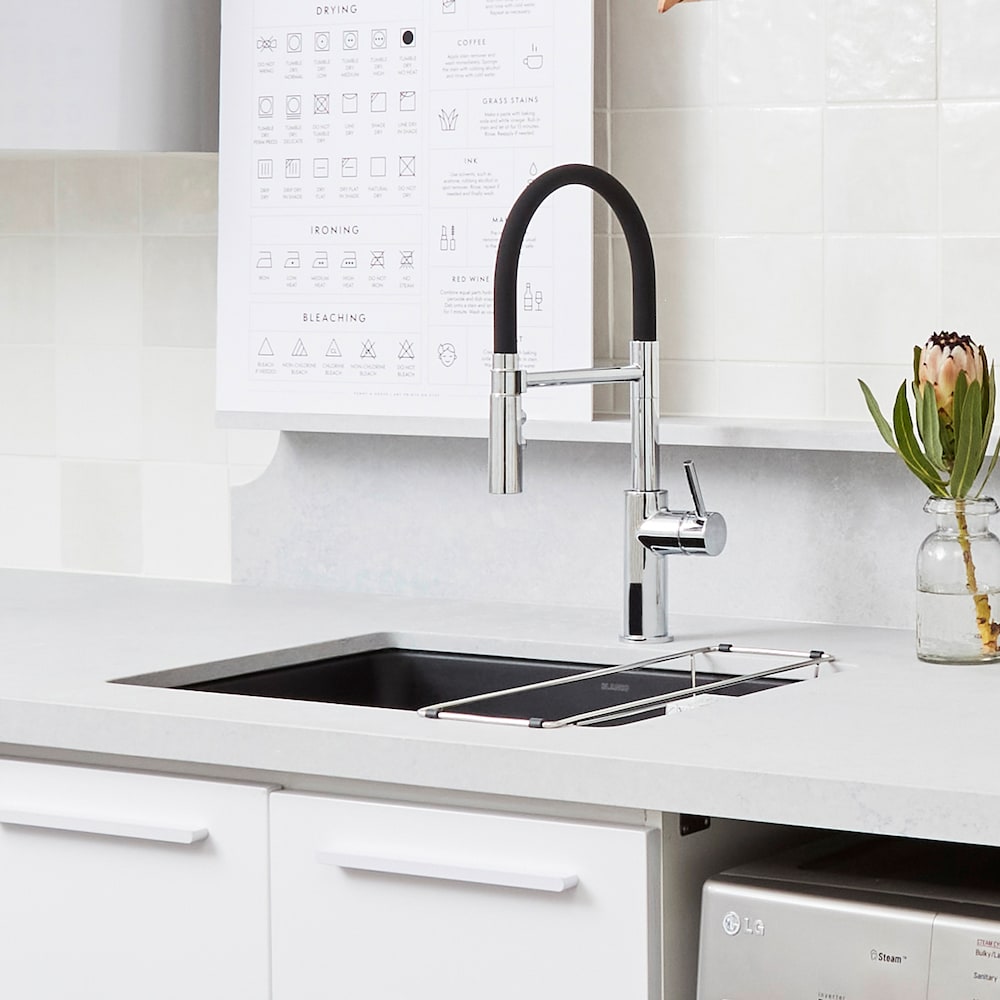 CATRIS FLEXO Semi-Pro Pull-Down Kitchen Faucet - Chrome