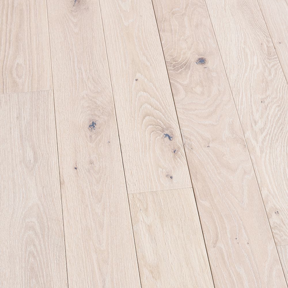 French Oak Doran 3/4-inch Thick X 5-inch Wide Solid Hardwood Flooring (904 sq. ft./pallet)