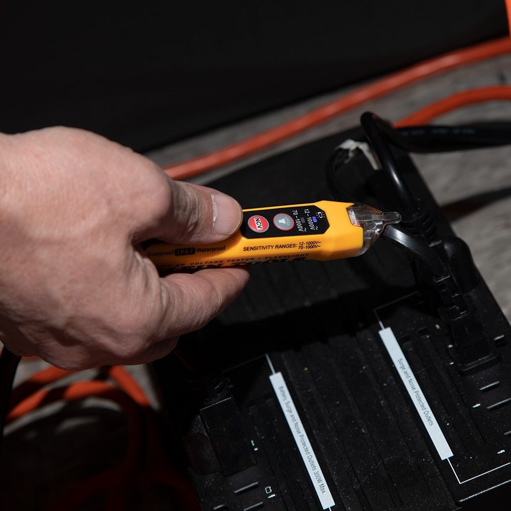 3-Piece AC/DC Voltage Tester, Non-Contact Voltage Tester and Outlet Tester Tool Set