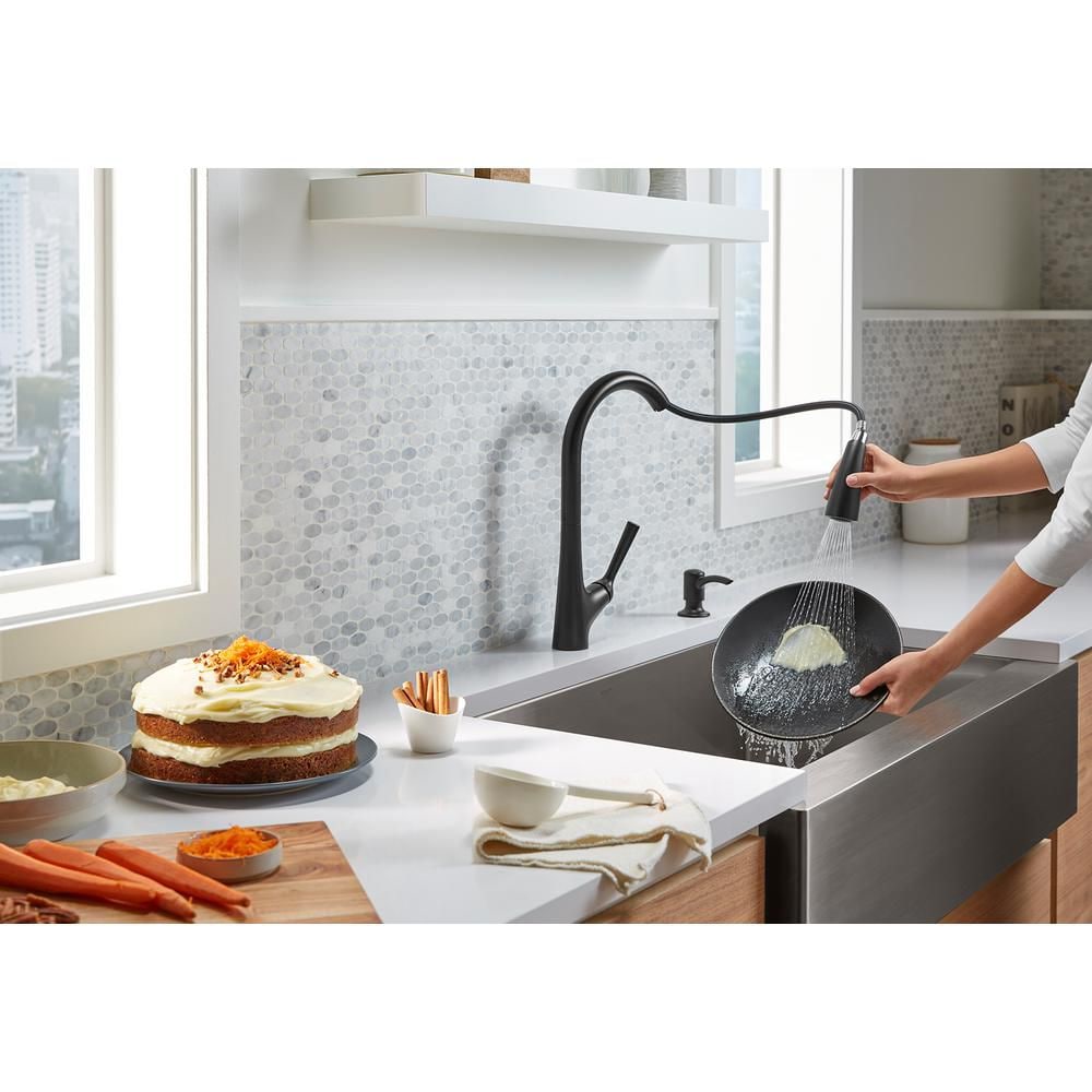 Elmbrook Single-Handle Pull-Down Sprayer Kitchen Faucet in Matte Black