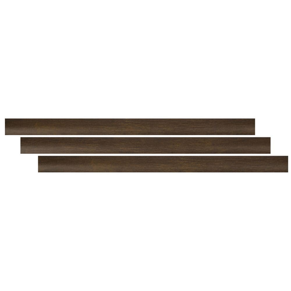 Réducteur en vinyle de luxe Woodland en noyer vieilli de 3/4 po d'épaisseur x 3/5 po de largeur x 94 po de longueur