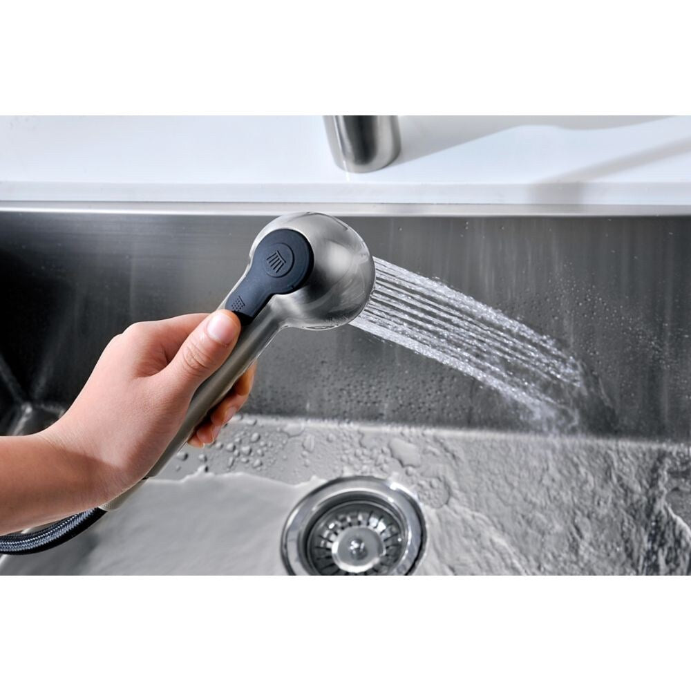 Harbour Single-Handle Pull-Out Sprayer Kitchen Faucet in Brushed Nickel