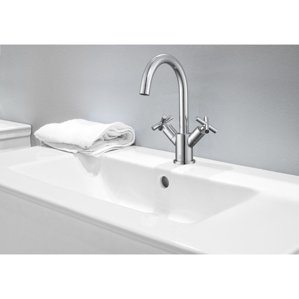 Ava Single-Hole 2-Handle Bathroom Faucet in Chrome
