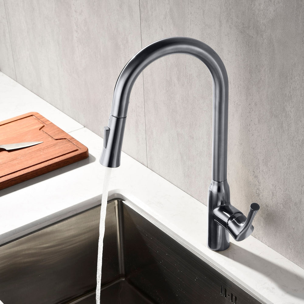 Robinet d'évier de cuisine Parker en nickel brossé