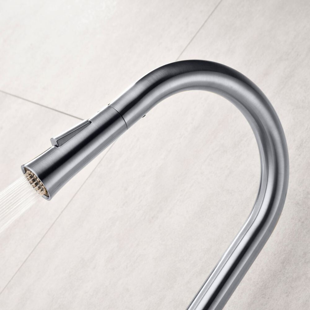 Robinet d'évier de cuisine Parker en nickel brossé