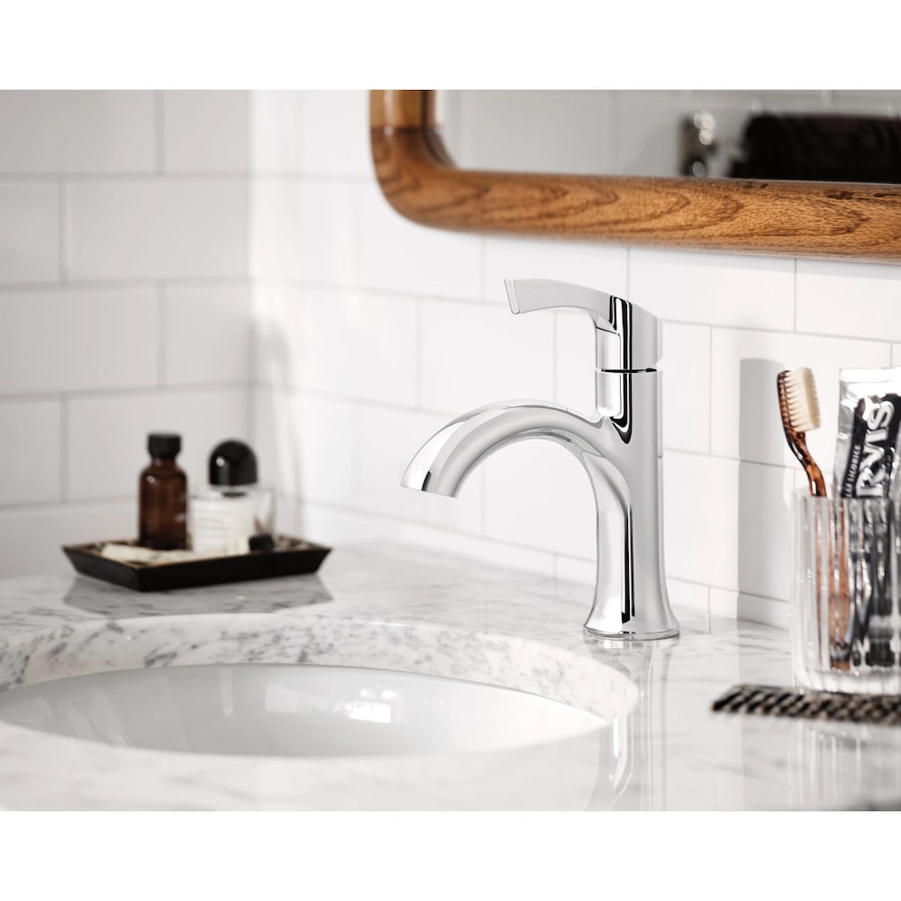 Korek Single Handle 4-inch Centerset/Single Hole Bathroom Sink Faucet/Tap with Deck Plate in Chrome (Drain and Valve Included)