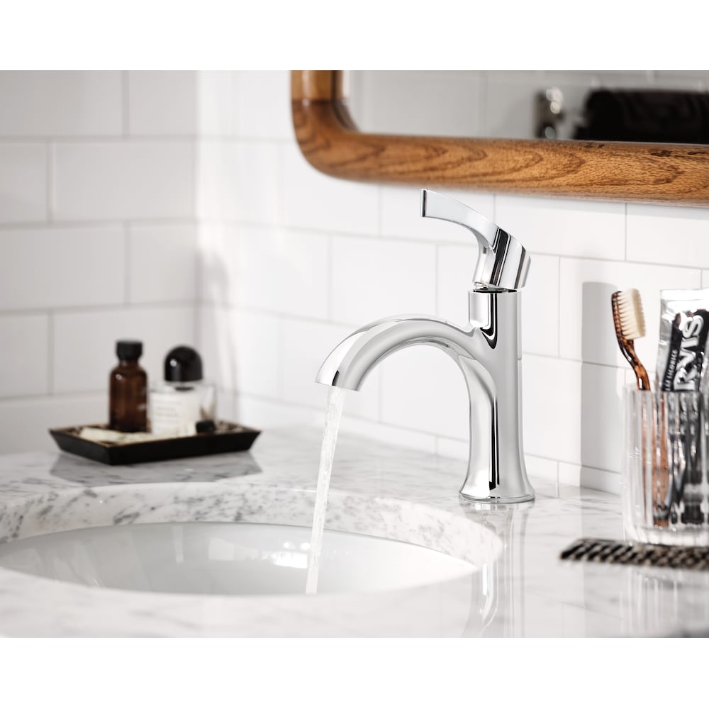 Korek Single Handle 4-inch Centerset/Single Hole Bathroom Sink Faucet/Tap with Deck Plate in Chrome (Drain and Valve Included)