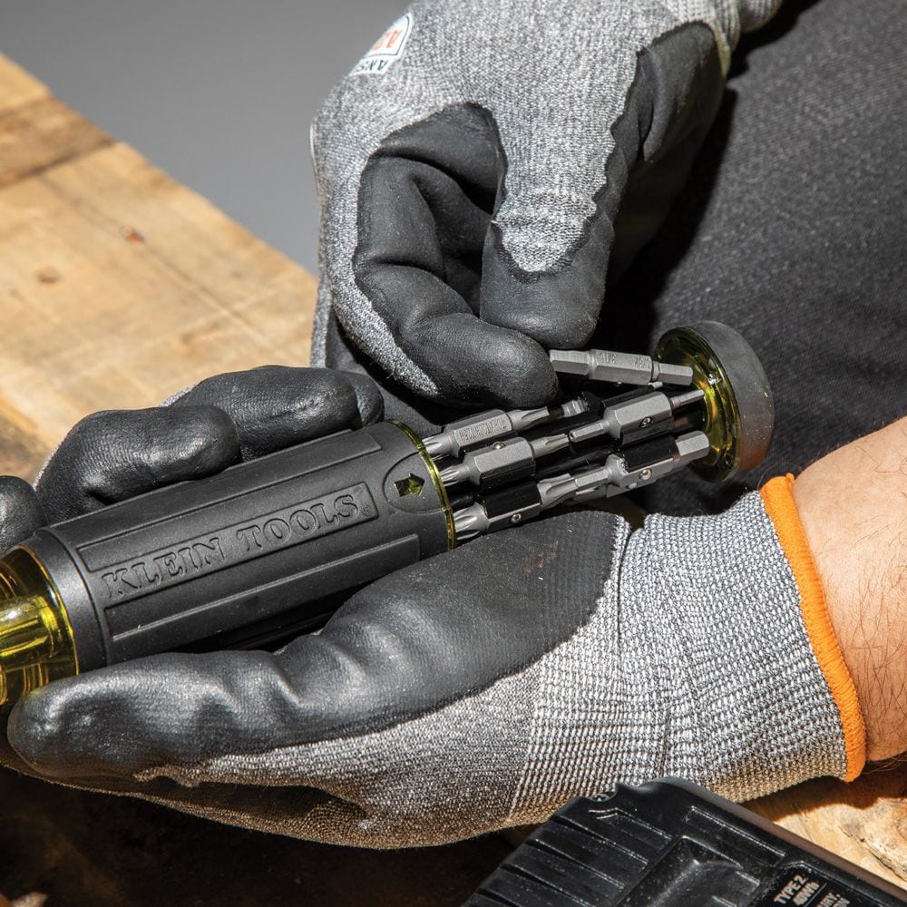 Tournevis inviolable multi-embouts 27 en 1