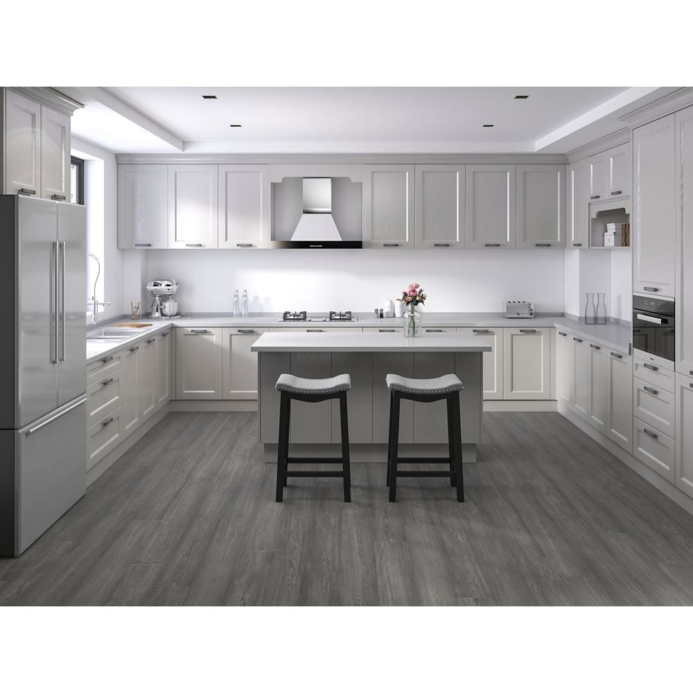 Plancher de bois franc d'ingénierie à emboîtement imperméable en chêne de Brooklyn, aléatoire, L x 6,5 po l x 7 mm, gris (21,80 pi2/caisse)