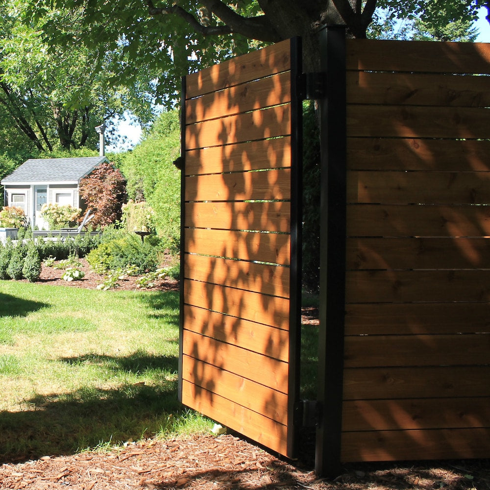 Ensemble de poteaux d'extrémité de clôture enterrés en aluminium noir de 96 pouces avec quincaillerie (ensemble A8)